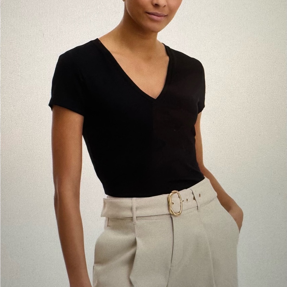 NWOT INC International Concepts Black V-Neck Short Sleeve Ribbed Top Size M